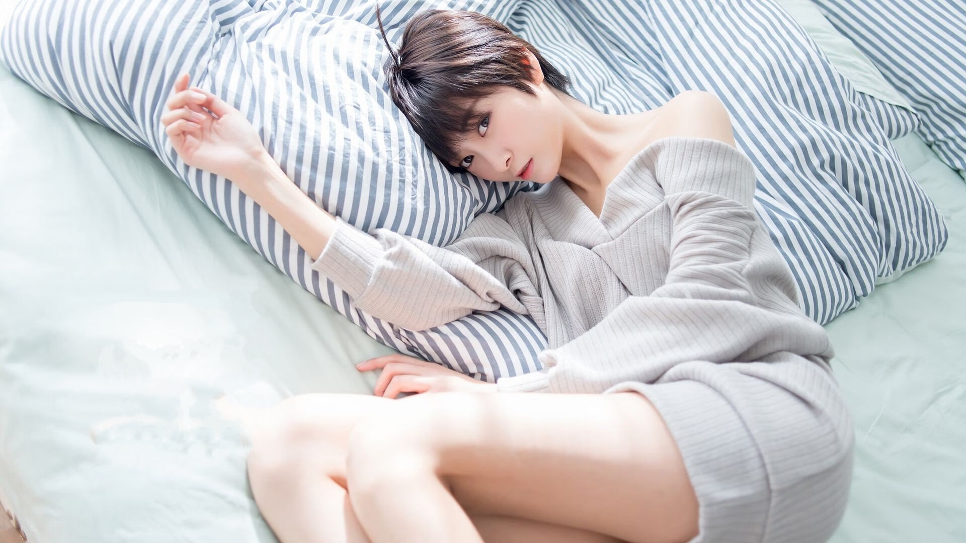 特色篮球主题公园成为城市文化新地标,赋能体育+旅游新业态,篮球公园宣传海报