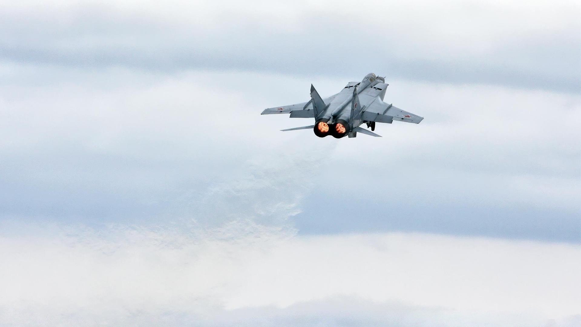 九游游戏中心-阿根廷将在Finalissima对阵西班牙，梅西迎战亚马尔，阿根廷对西班牙比赛结果