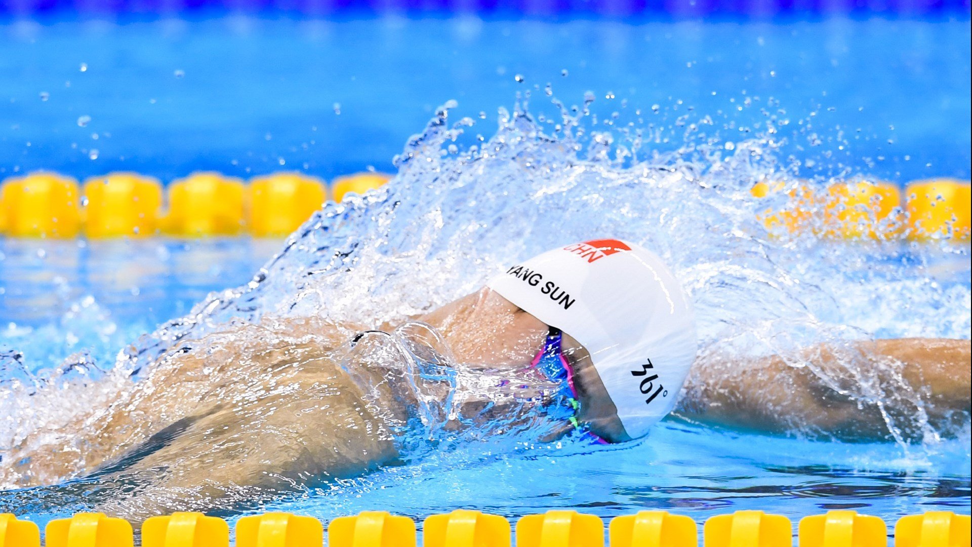 九游体育平台官网-美男队接力失误少 细节决定胜负，男子4x100m接力第1轮美国队